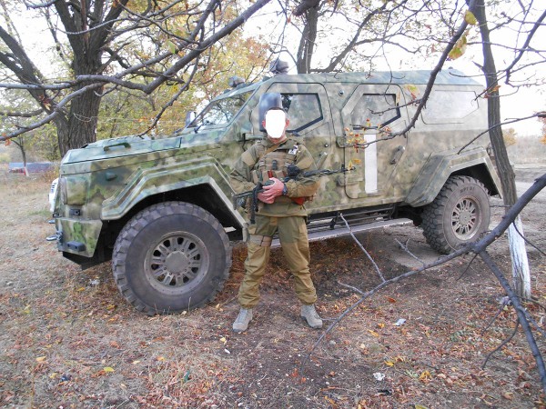 Люксовый броневик Януковича продали в ДНР