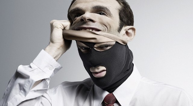 В Киеве мошенники придумали новый способ кражи денег из банкоматов