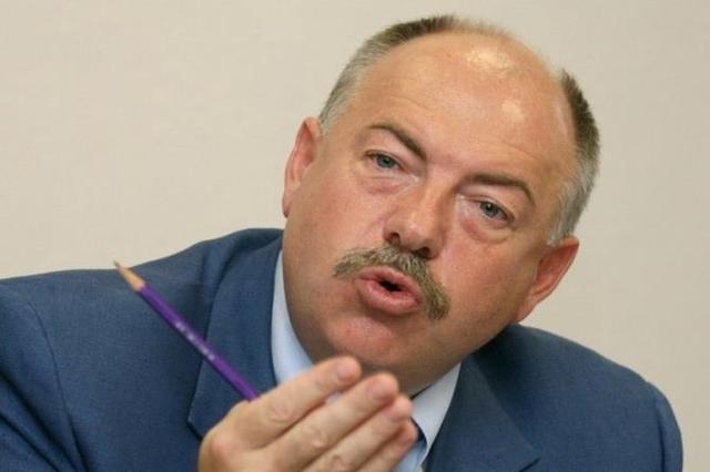 КАК РАЗВОРОШИЛИ АРИСТОКРАТИЧЕСКОЕ "ГНЕЗДО" ПИСКУНА: ЭКС-ГЕНПРОКУРОР "ПРЯТАЛСЯ ОТ ЯНУКОВИЧА" В РОСКОШНОМ ДОМЕ ПОД КАННАМИ, А СЕЙЧАС ХОДИТ ПОД СТАТЬЕЙ ЗА ПОДДЕЛКУ ДОКУМЕНТОВ