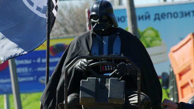 Украинцы требуют назначить Дарта Вейдера премьер-министром