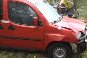 На Волыне мертвецки пьяный водитель задавил 7-летних брата и сестру: видеофакт