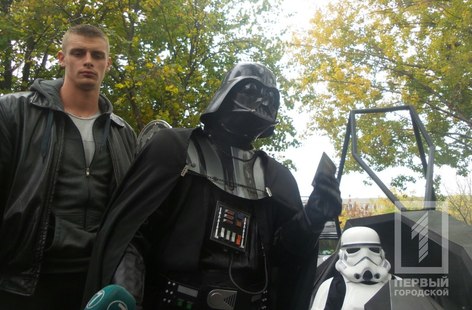 Полиция в Одессе схлестнулась с людьми Дарта Вейдера: опубликованы фото