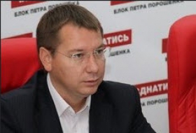 Два нардепи примудрилися витратити весь офіційний річний дохід на автівки