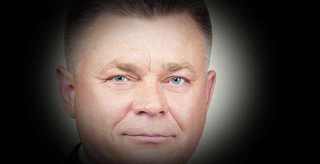 Экс-министр обороны Украины легализовался в России