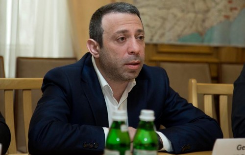 Не спешите канонизировать Корбана и хоронить рейтинг Порошенко