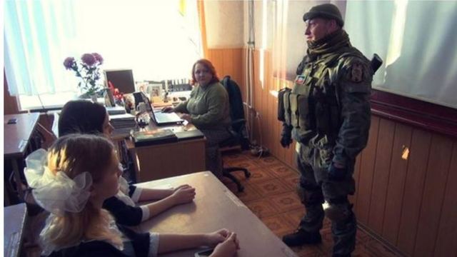 В школах Донецка нет отопления. Боевики предлагают проводить физкультминутки, чтобы согреться