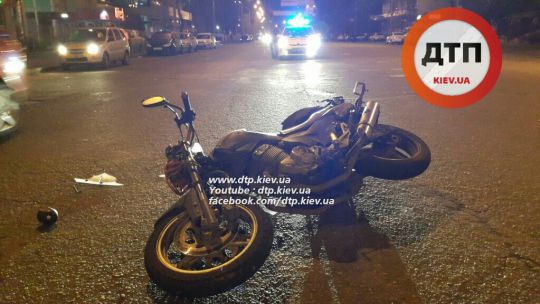 МОТО-ДТП В КИЕВЕ НА СОЛОМЕНСКОЙ