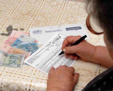 Арсений Яценюк заставил украинцев платить за капризы погоды