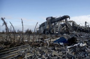 Генпрокуратура расследует сдачу Луганского аэропорта террористам