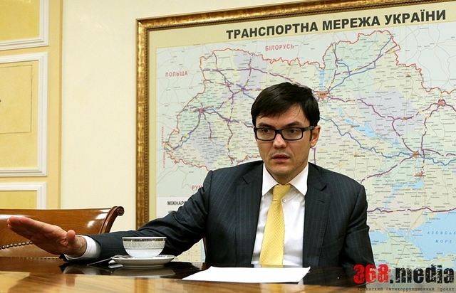 Андрей Пивоварский окружил себя сомнительными советниками