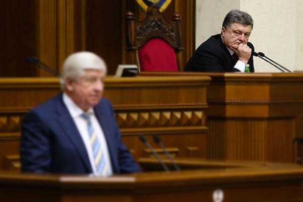 Порошенко вирішив звільнити Шокіна під тиском США – ЗМІ