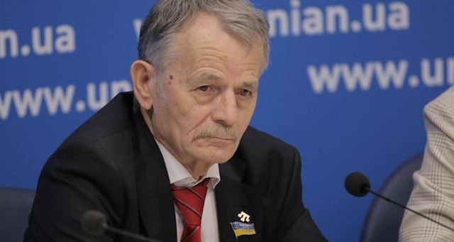 Джемилев: Мы можем завтра же прекратить поставки электричества в Крым