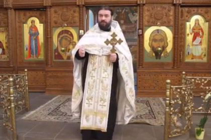 Депутат-священик на сесії Бродівської міськради відпустив гріхи екс-регіоналу