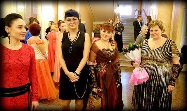 Для «аристократии» «ДНР» в Донецке организовали бал (ФОТО)