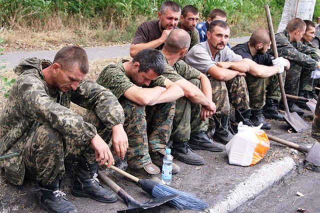 Доповідач ПАРЄ: Україна фактично кинула колишніх полонених