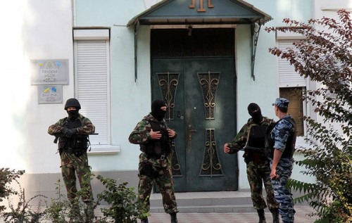 В Крыму оккупанты вновь обыскивают членов Меджлиса