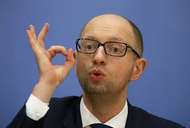 Украина – богатая страна, правительство – дураки: Яценюку припомнили его слова 2013 года