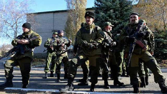 Жители «ДНР» стремятся пройти контрактную военную службу у боевиков из-за высокой зарплаты