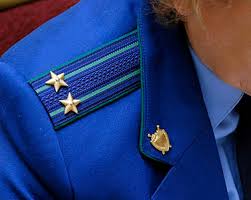 АРТЕМОВСКУЮ ПРОКУРОРШУ-ЗАБИЯКУ, КОТОРАЯ ПОДРАЛАСЬ С "ИТАЛЬЯНКОЙ", УВОЛИЛИ ИЗ ОРГАНОВ