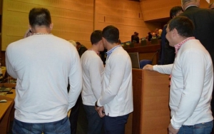 Ахметовские титушки в Запорожье теперь «работают» в вышиванках