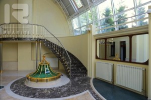 Будинок, віджатий «приватівцями» у януковичевців, вже продається за 200 мільйонів