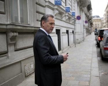 Власти выгоняют Фирташа с "Сумыхимпрома"