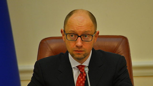 Обновленный состав Кабмина Яценюка работал так же неэффективно, как и первый – политолог