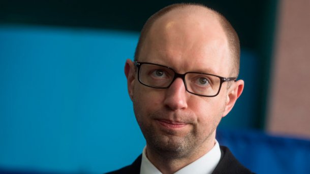 Рада отримала право відправити уряд Яценюка у відставку