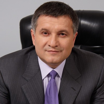 Аваков врет в твиттере, что террористы покинули Коминтерново