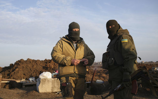 Біля Зайцевого бойовики б’ють по силам АТО з важкого озброєння - штаб АТО