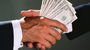 Первый сюрприз 2016 года. Борьбу с коррупцией отложили?