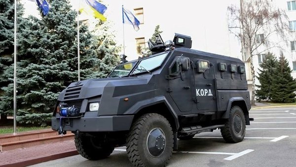 Деньги ваши, стали наши. "Варта" под елочку от Авакова, Пашинского, Турчинова