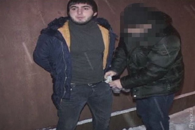 Полиция задержала банду грабителей, совершивших около 30 разбойных нападений на одесситов