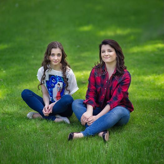 Счастливый Петр Порошенко похвастался своими дочерями-красавицами