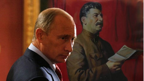 Путин все больше и глубже сползает к зияющим вершинам сталинизма