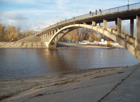 В столичном Гидропарке орудует банда
