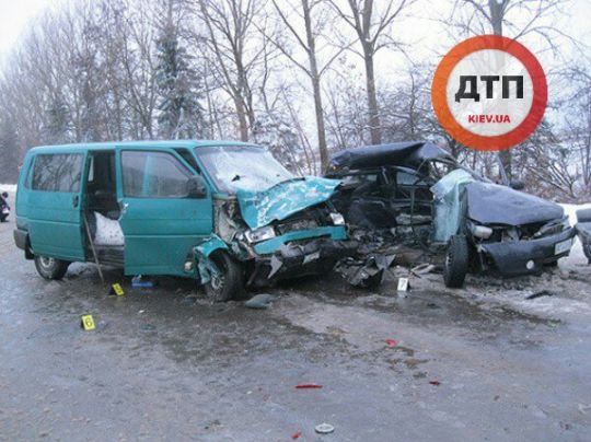 ЖУТКОЕ СМЕРТЕЛЬНОЕ ДТП: VOLKSWAGEN УНИЧТОЖИЛ ВАЗ. ПОГИБ ВОДИТЕЛЬ. ШЕСТЬ ПОСТРАДАВШИХ