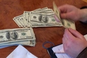 Торговля совестью: откуда у прокуроров деньги на миллионные залоги