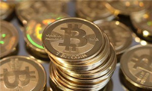 Эксперимент с биткоин не удался — разработчик Майк Хирн