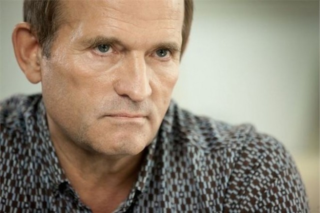 ВИКТОР МЕДВЕДЧУК: ВО ВЛАСТЬ — ПО КОСТЯМ. АГЕНТ «СОКОЛОВСКИЙ»