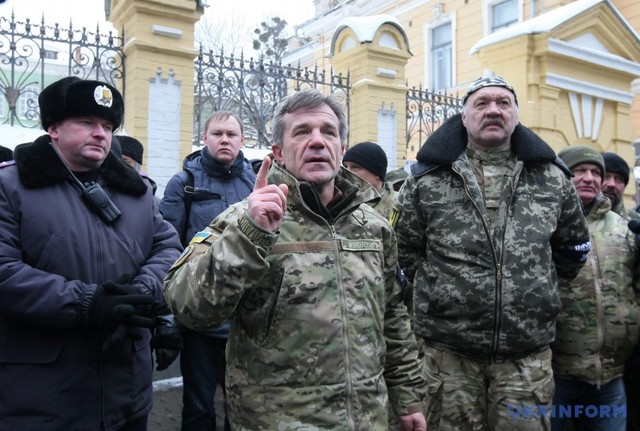 Бойцы АТО требуют суда над руководством Генштаба за сотни погибших под Иловайском побратимов