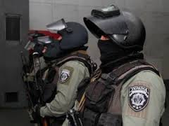 Будущие бойцы КОРДа продемонстрировали, как задерживать преступников на автотранспорте