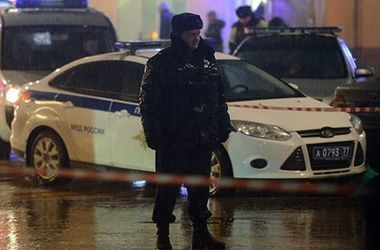 В Москве неизвестный открыл стрельбу из окна квартиры, есть погибшие