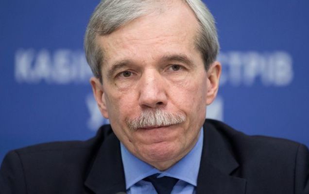 Яценюк звільнив в.о. міністра екології та природних ресурсів за махінації на тендері