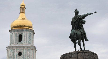 Вибори до райрад Києва перенесено на невизначений термін