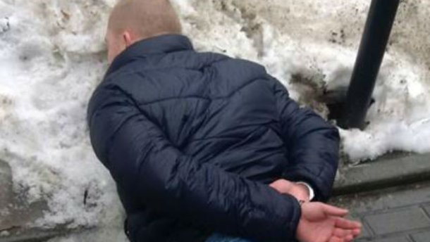 Майор поліції погорів на багатотисячному хабарі