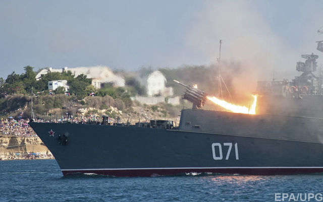 Росія заявила про створення повноцінного угруповання військ в Криму