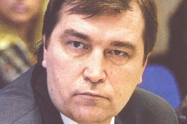 АЛЕКСАНДР ГОНЧАРОВ: ЗАБИРАЯ СЕБЕ ПОНЧИКИ И ПЫШКИ, НБУ ОСТАВЛЯЕТ УКРАИНЦАМ СИНЯКИ И ШИШКИ