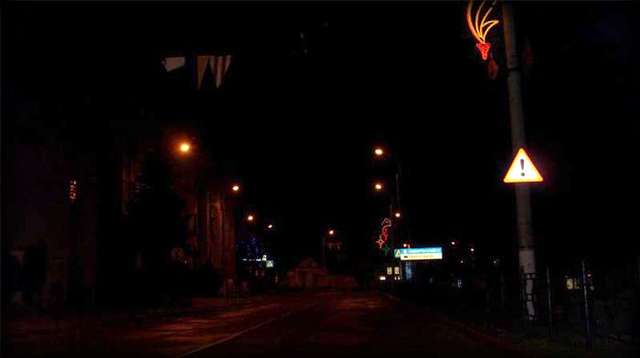 В Керчи из-за «блэкаута» предприятия работают ночью