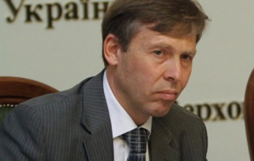 Соболєв зазначив, що фракція "Батьківщини" не має наміру виходити з коаліції